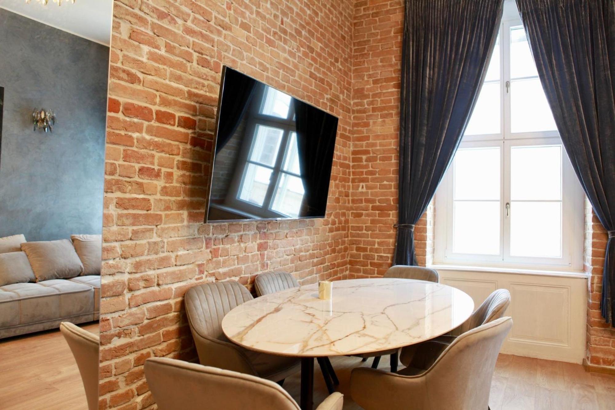 Heart In The Old Town Apartment Братислава Екстериор снимка