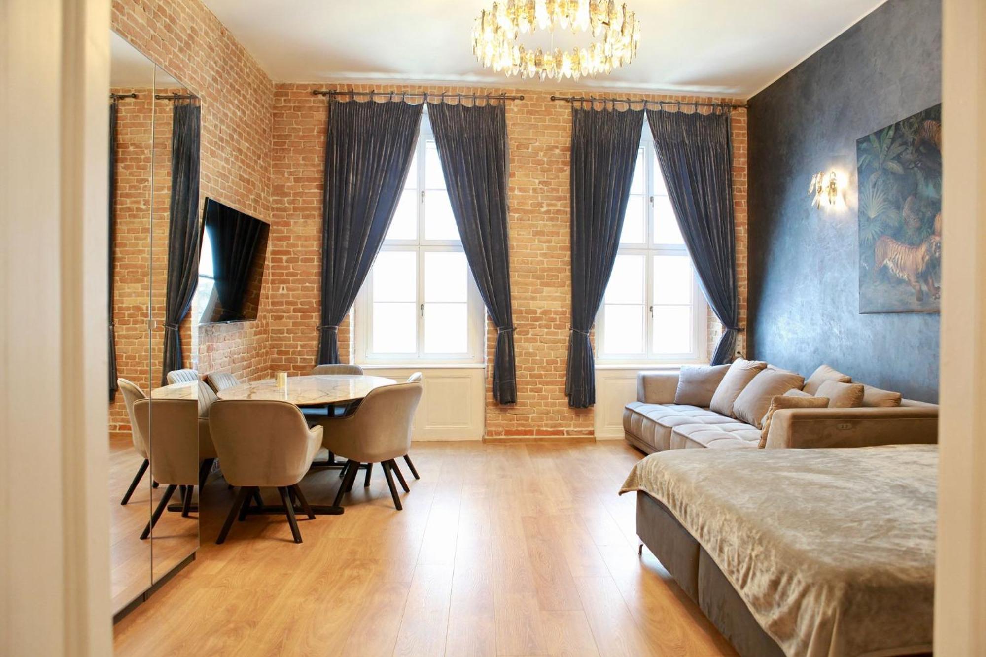 Heart In The Old Town Apartment Братислава Екстериор снимка